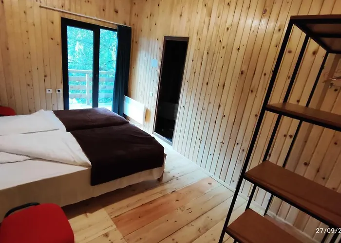 Gaul Gavkhe Hotel